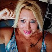 Impartisco lezioni di Inglese per bambini delle elementari. Diplomata in ragioneria ho frequentato un corso di inglese madrelingua